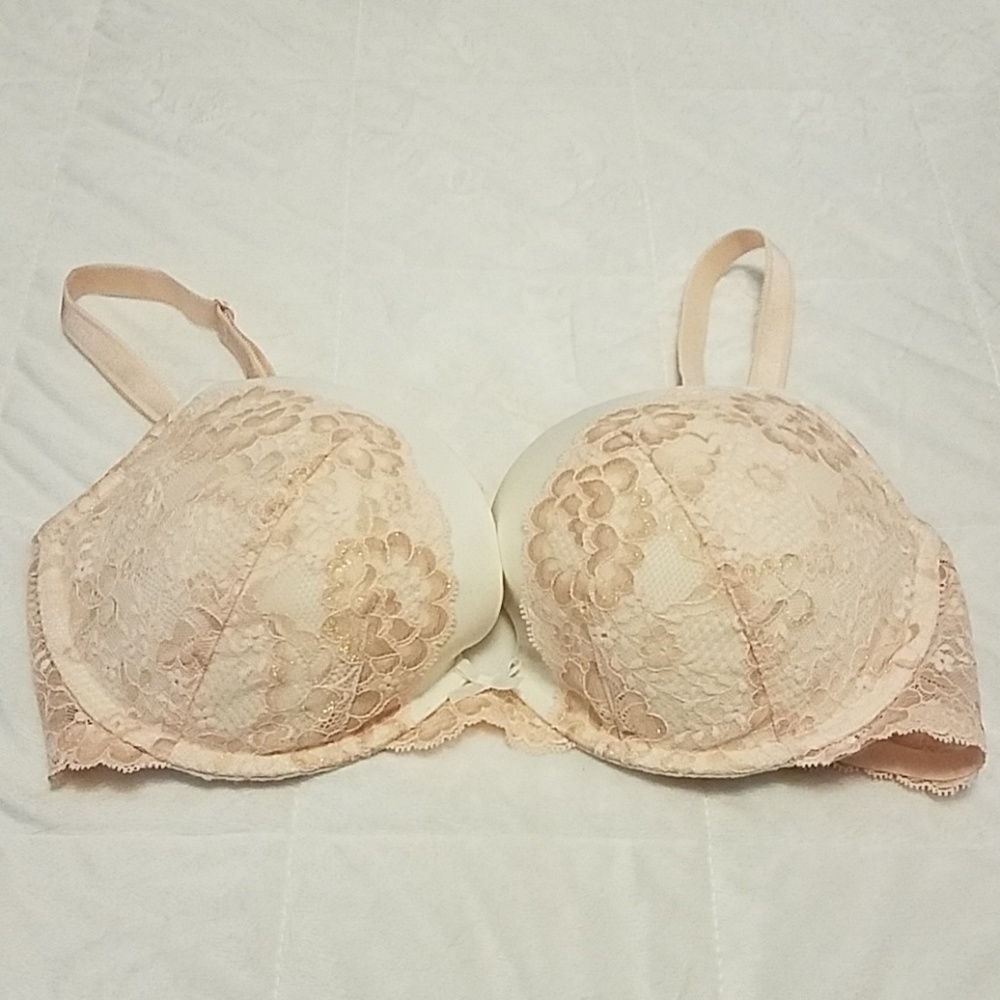 Victoria Secret light pink bra 40D pushup